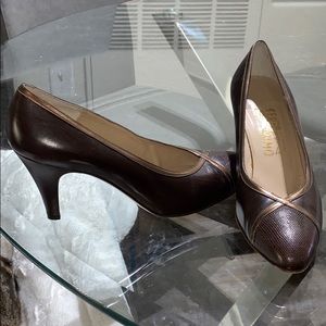 Salvatore Ferragamo Pumps